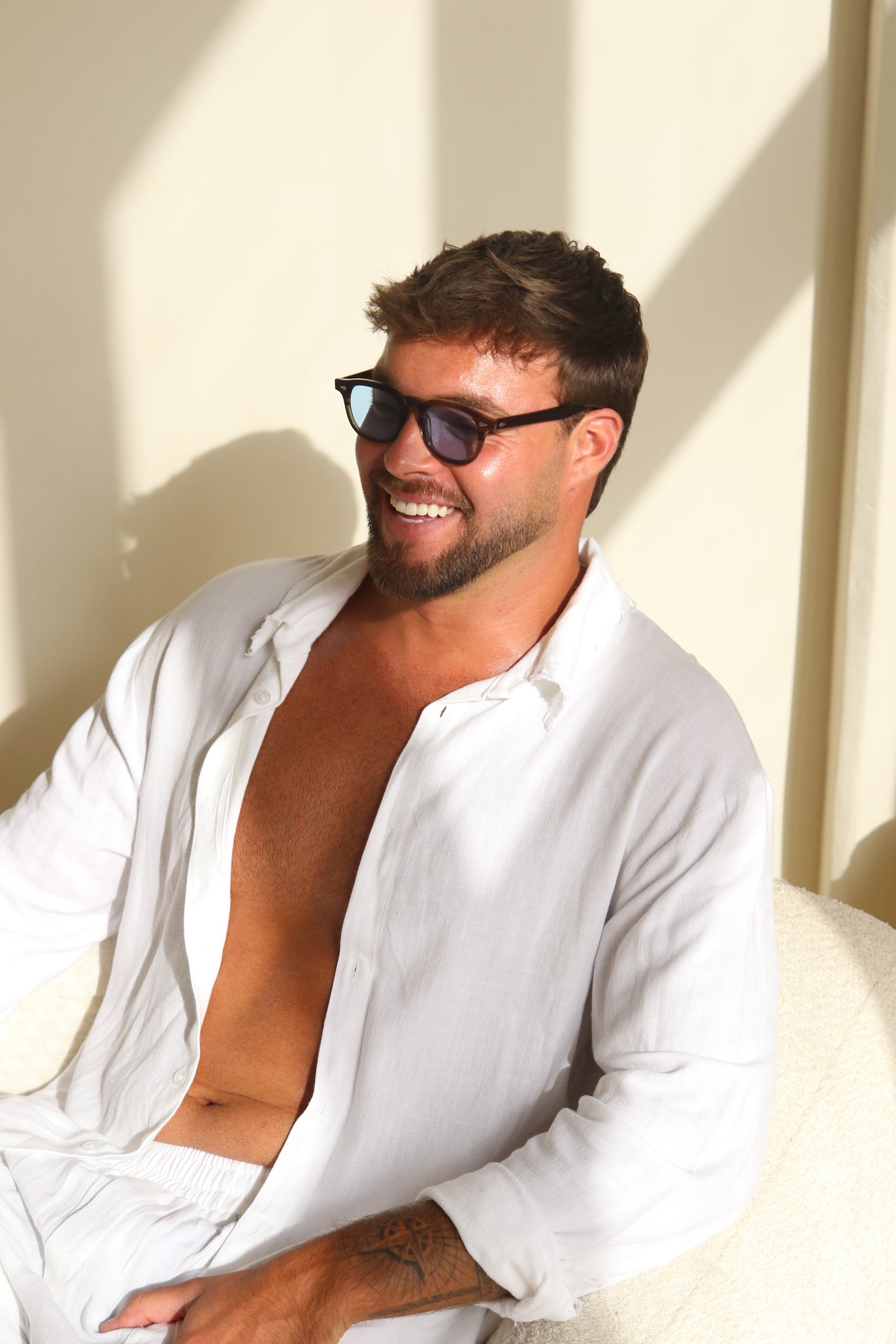 RESORT - SUIT