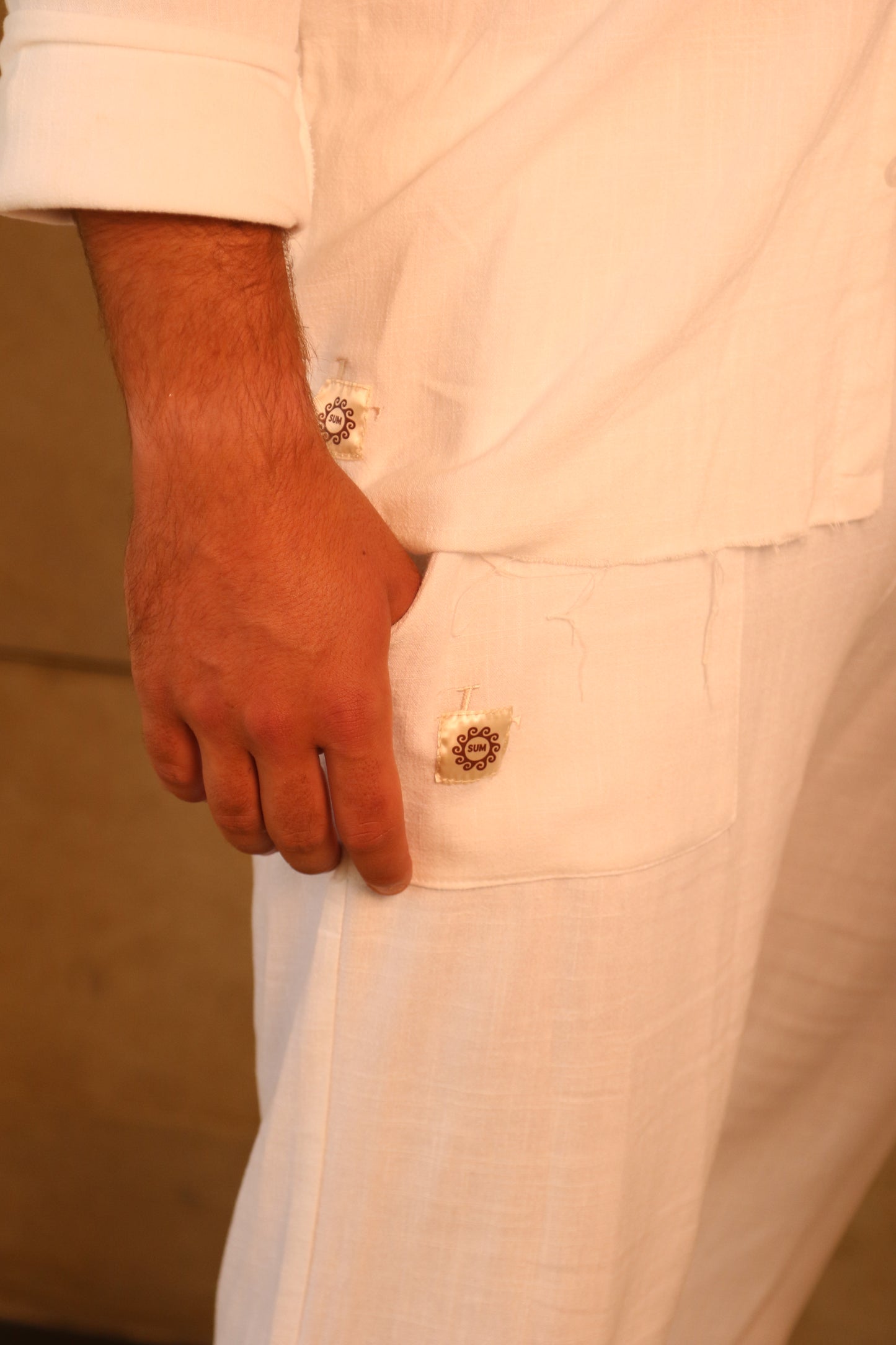 RESORT - SUIT